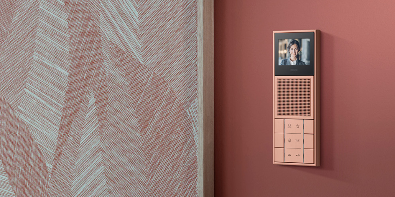 JUNG Türkommunikation bei Green Solar Cologne Elektroinstallation in Köln